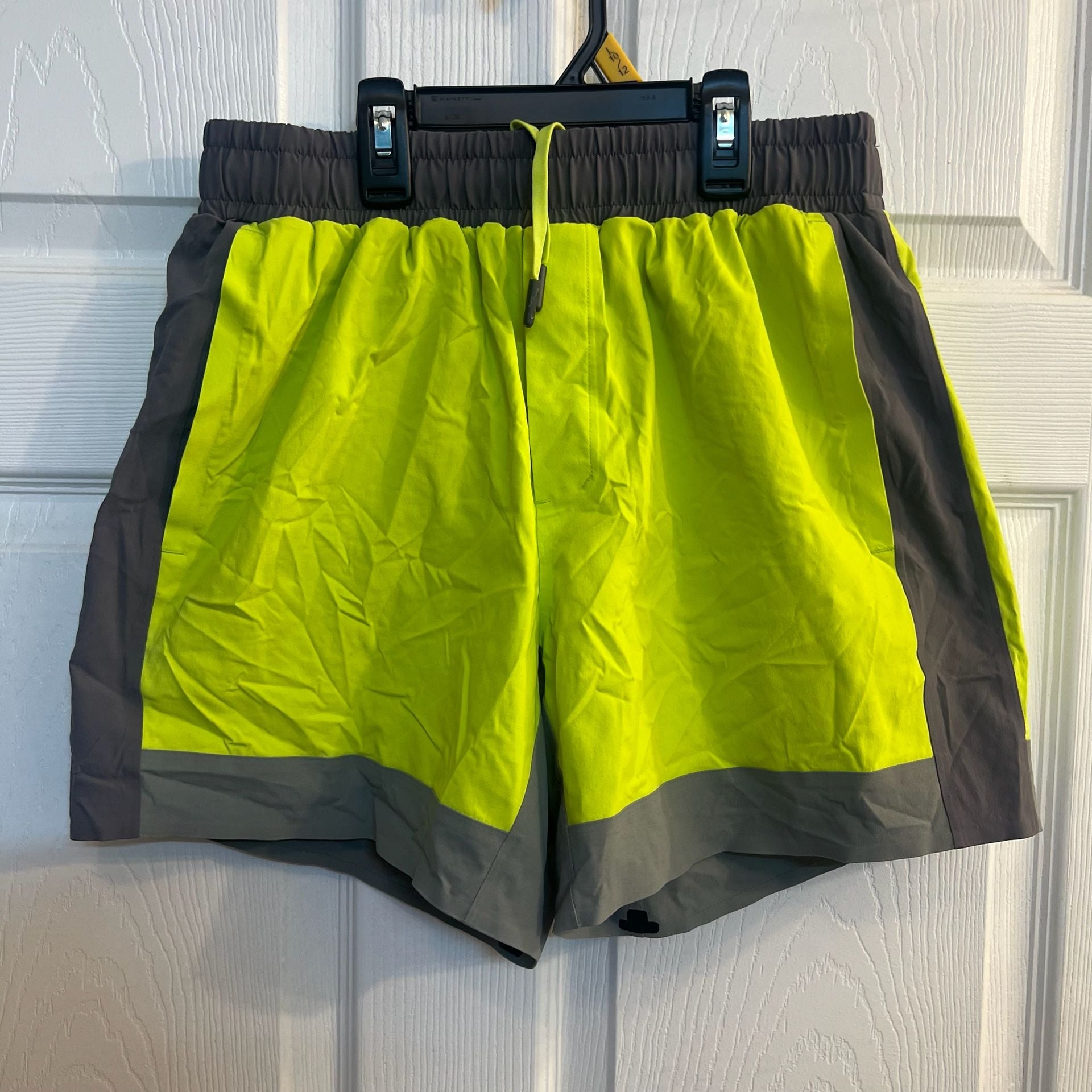 Lululemon X Robert Geller Take The Moment 6" Lined Shorts Gray Neon Yellow Sz M